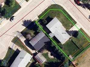 Picture of 813 7 A Street , Fox Creek Real Estate Listing