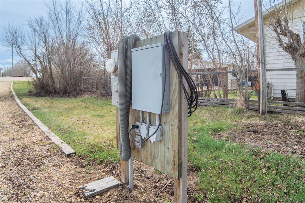 Picture of 56, 40421 Range Road 10  , Rural Lacombe County Real Estate Listing