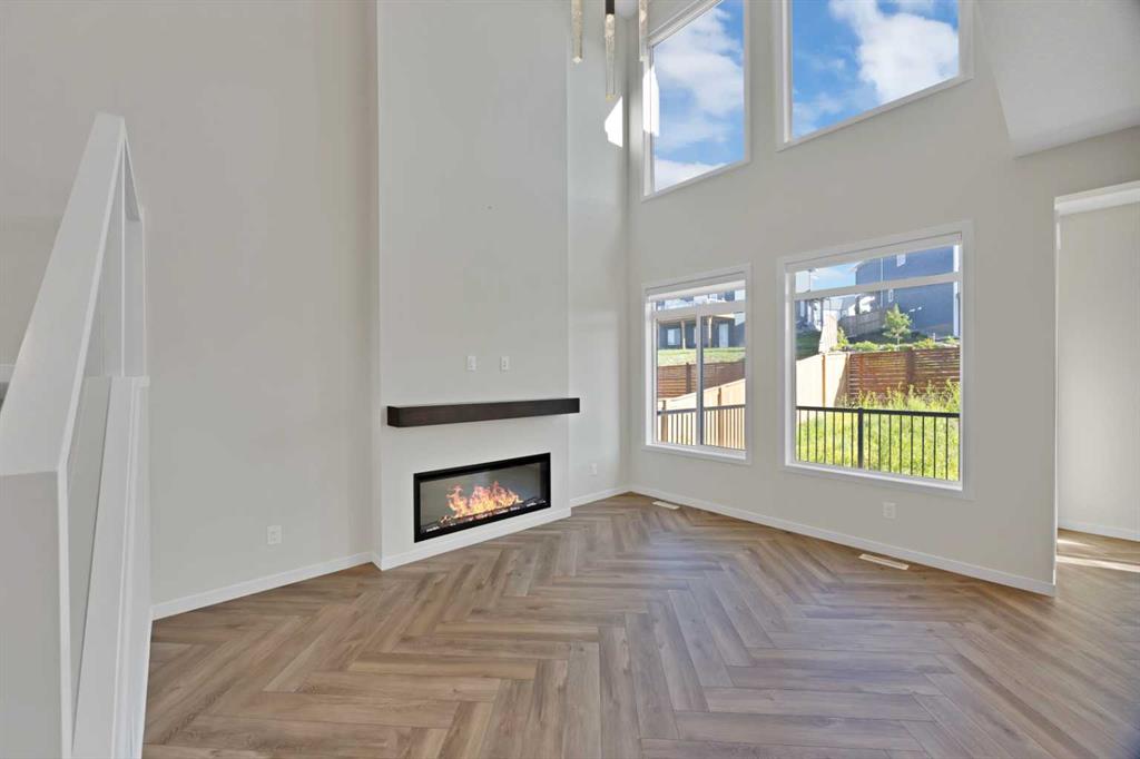 Picture of 229 Calhoun Crescent NE, Calgary Real Estate Listing