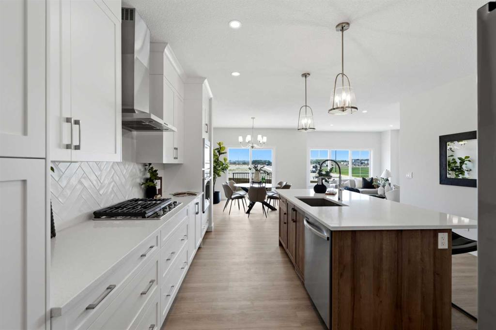 Picture of 7 Verdure Gate SW, Calgary Real Estate Listing