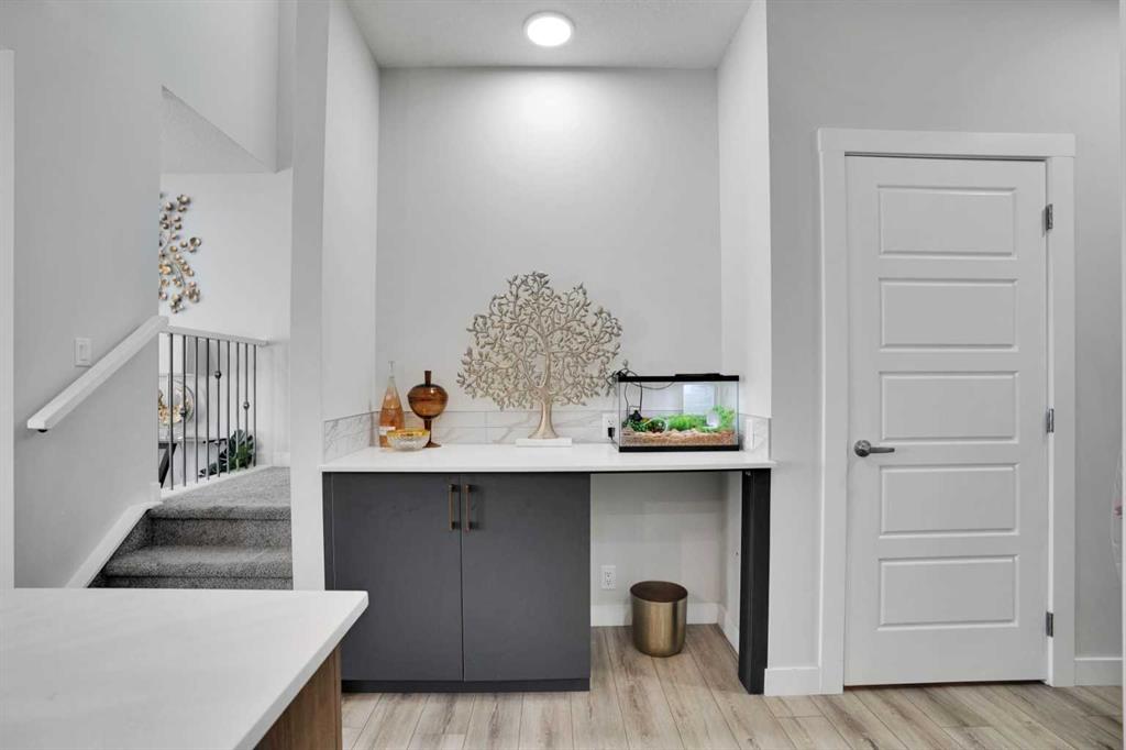 Picture of 106 Amblehurst Way NW, Calgary Real Estate Listing