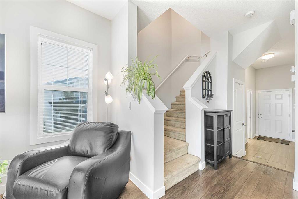 Picture of 108 Jumping Pound Common , Cochrane Real Estate Listing