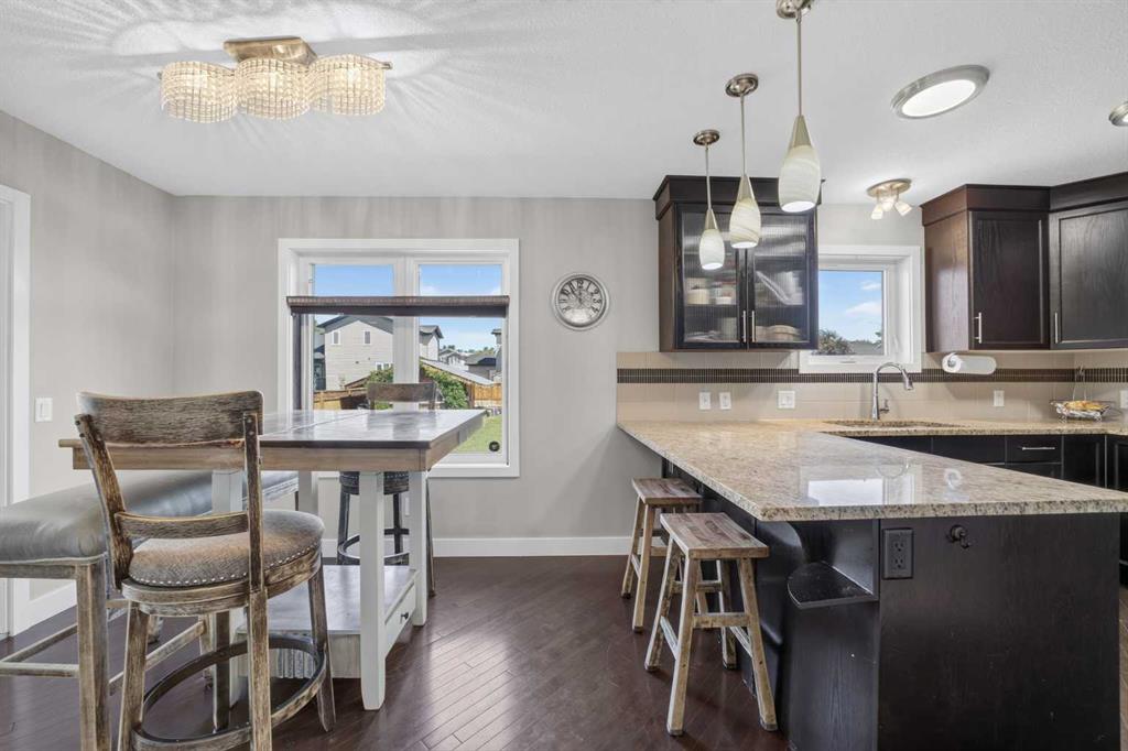 Picture of 759 Stonehaven Drive , Carstairs Real Estate Listing