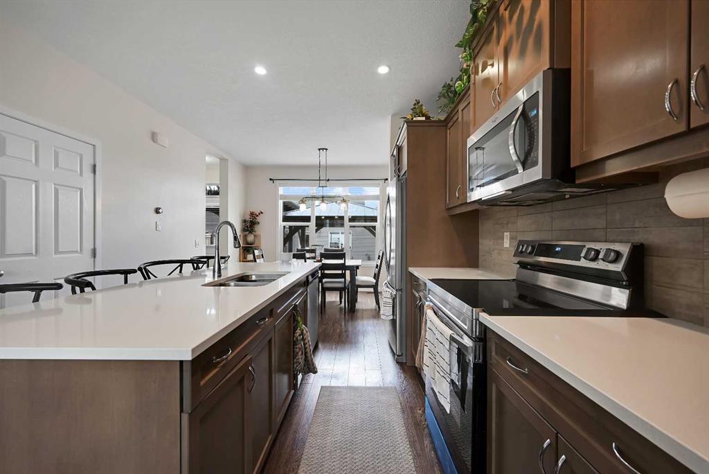 Picture of 232 Vista Drive , Crossfield Real Estate Listing