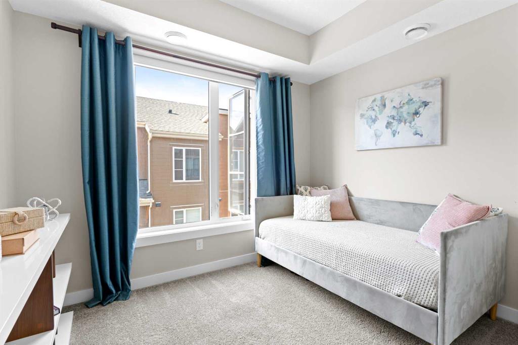Picture of 271 Livingston Common NE, Calgary Real Estate Listing