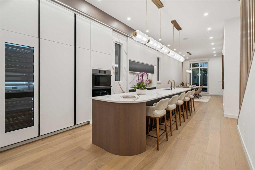Picture of 1330 8 Avenue SE, Calgary Real Estate Listing