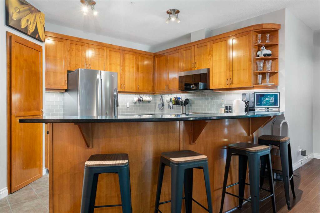 Picture of 4208, 24 Hemlock Crescent SW, Calgary Real Estate Listing