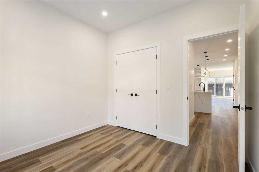 Picture of 2426 25 Avenue NW, Calgary Real Estate Listing