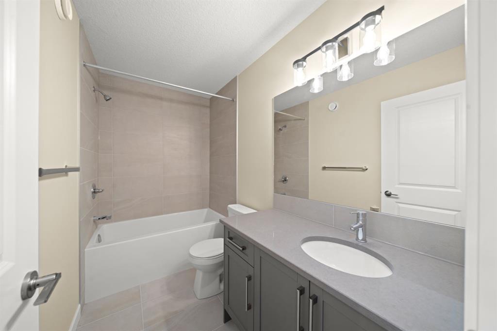 Picture of 9 Sora Gate SE, Calgary Real Estate Listing