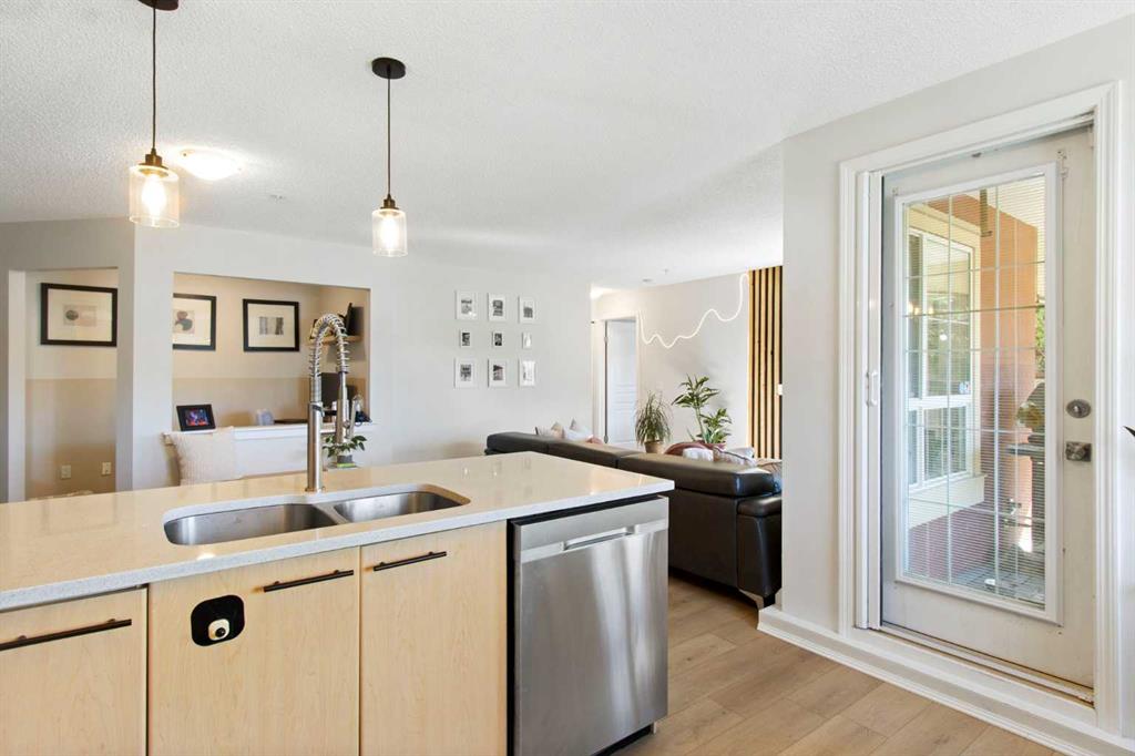 Picture of 140, 22 Richard Place SW, Calgary Real Estate Listing