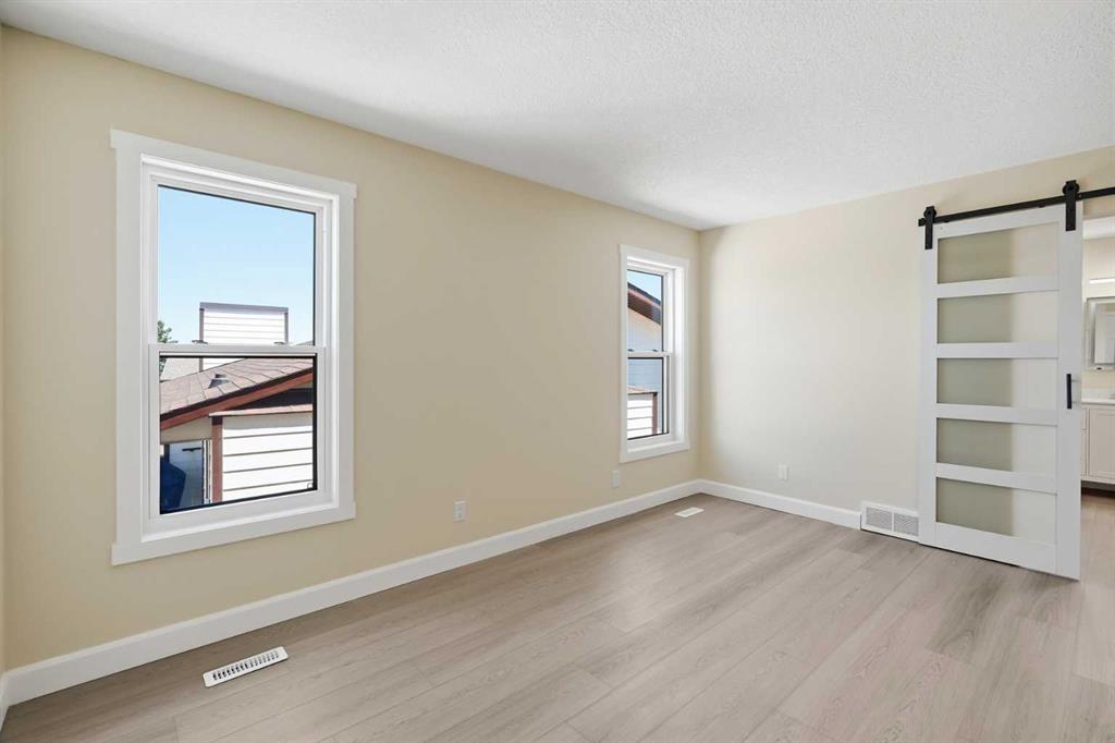 Picture of 43 Beaconsfield Place NW, Calgary Real Estate Listing