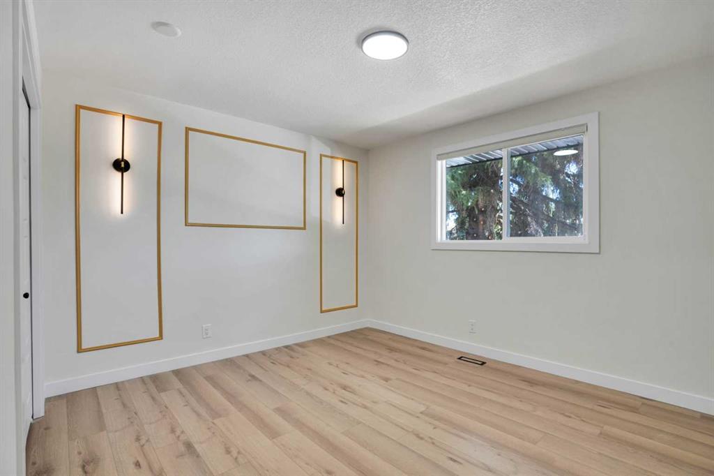 Picture of 1903 62 Street NE, Calgary Real Estate Listing