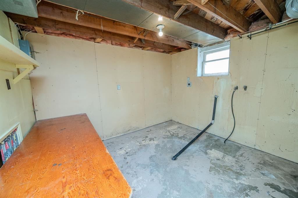 Picture of 4241 41 Avenue , Red Deer Real Estate Listing