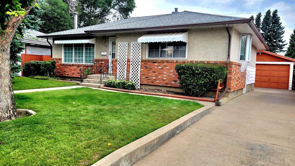 Picture of 2435 7 Avenue N, Lethbridge Real Estate Listing