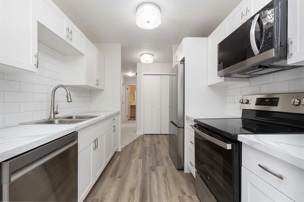 Picture of 216, 85 Foxbend Crescent N, Lethbridge Real Estate Listing