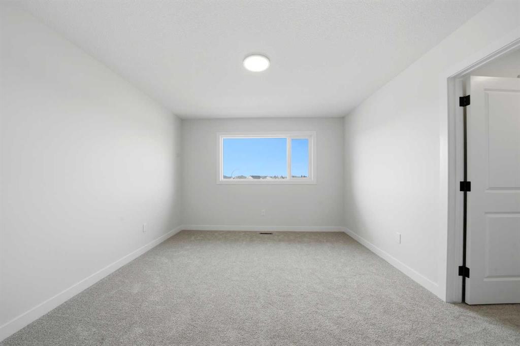 Picture of 61 Pinnacle Close , Blackfalds Real Estate Listing