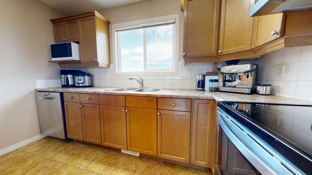 Picture of F101, 8640 103 Avenue , Grande Prairie Real Estate Listing