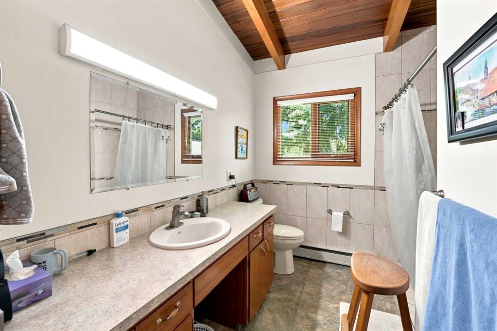 Picture of 3514 Spruce Drive , Red Deer Real Estate Listing