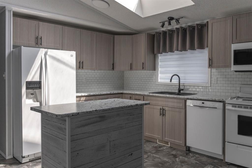 Picture of 125 Greenwich Lane , Fort McMurray Real Estate Listing