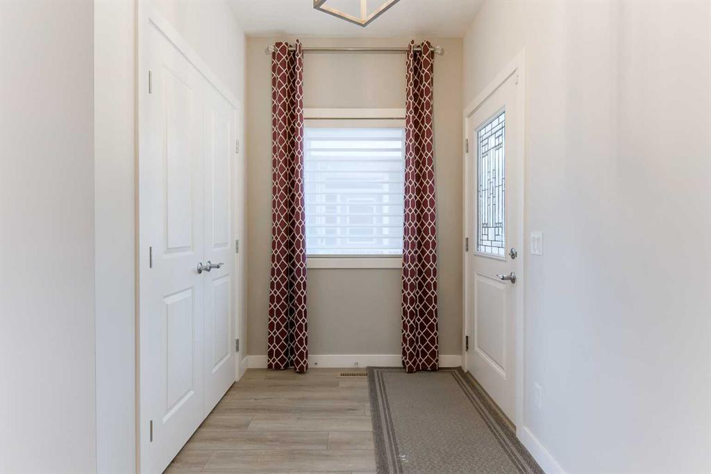 Picture of 415 Rivercrest Boulevard , Cochrane Real Estate Listing