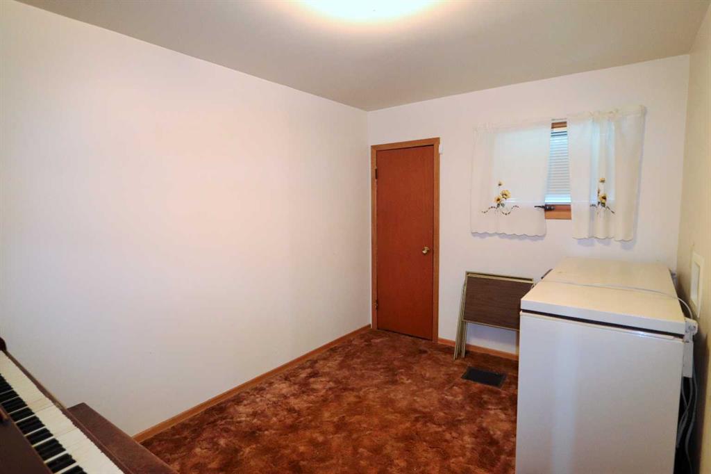 Picture of 430006 Range Road 232  , Rural Ponoka County Real Estate Listing