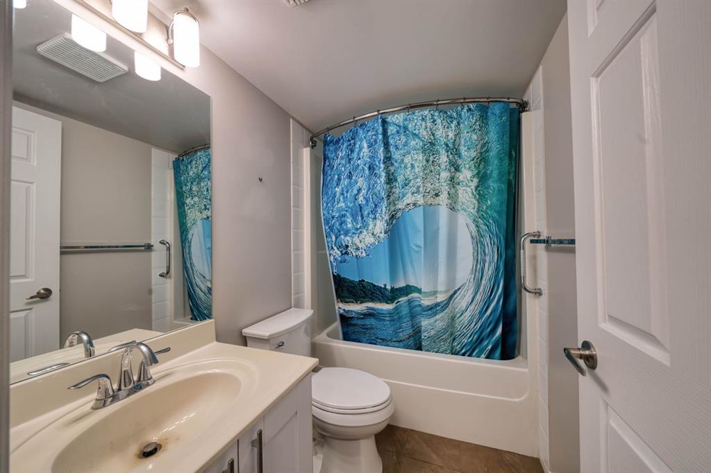 Picture of 305, 290 Shawville Way SE, Calgary Real Estate Listing