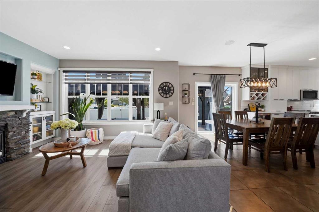Picture of 4002 45 Avenue , Sylvan Lake Real Estate Listing