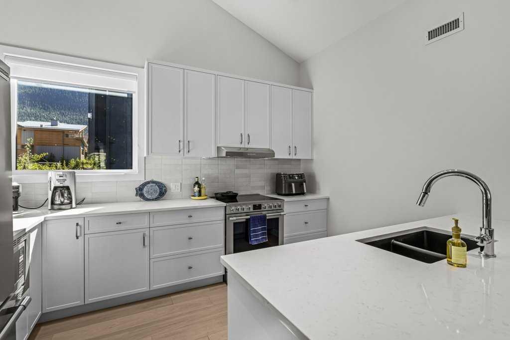 Picture of 202M, 209 Stewart Creek Rise , Canmore Real Estate Listing