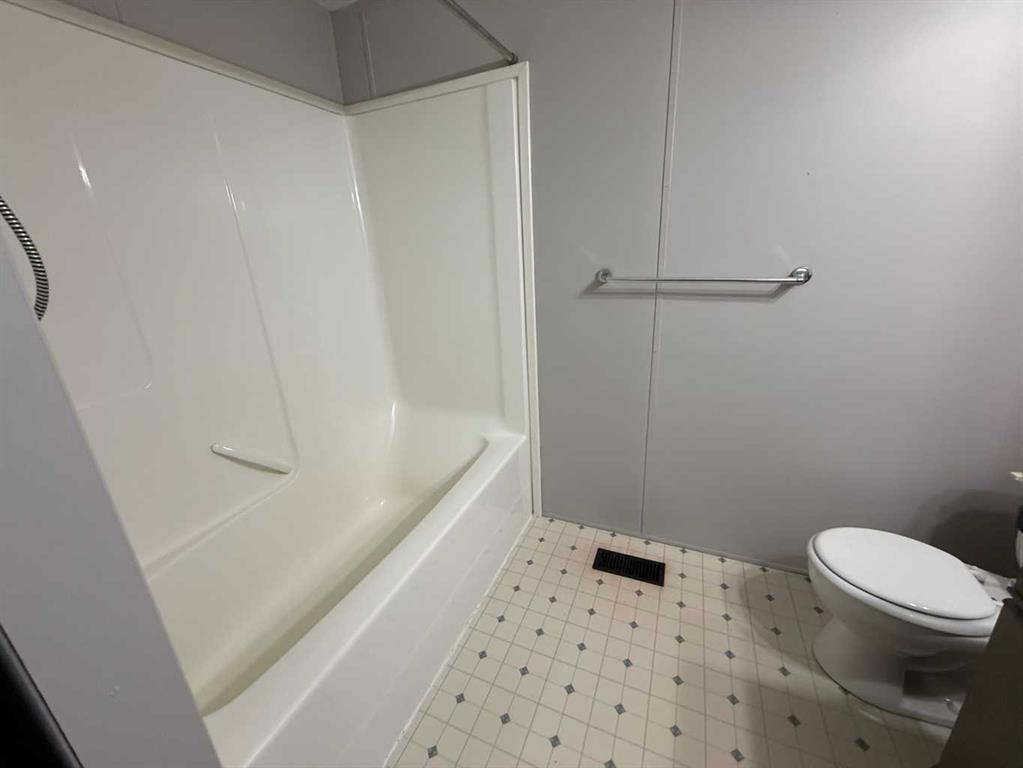 Picture of 9904 107 Street , High Level Real Estate Listing