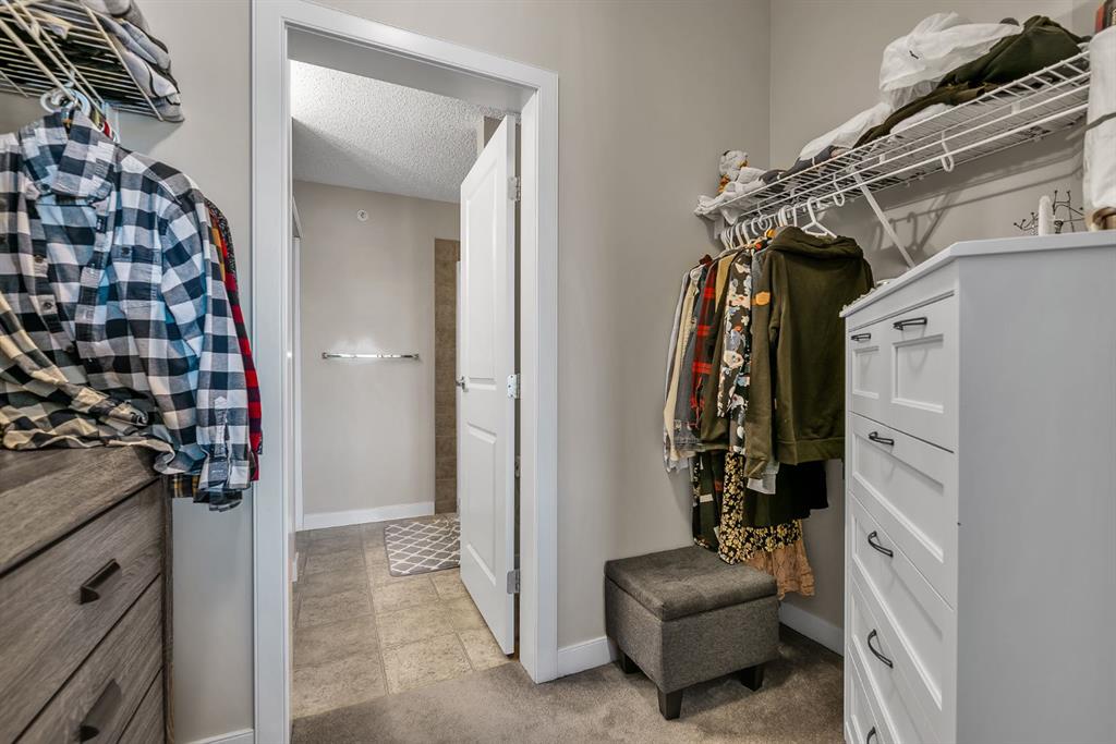Picture of 408, 108 Country Village Circle NE, Calgary Real Estate Listing