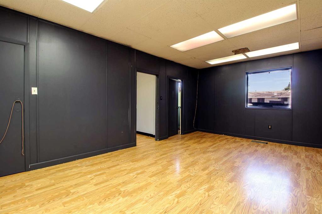 Picture of Main Floor West Half, 5720 44 Street , Lloydminster Real Estate Listing