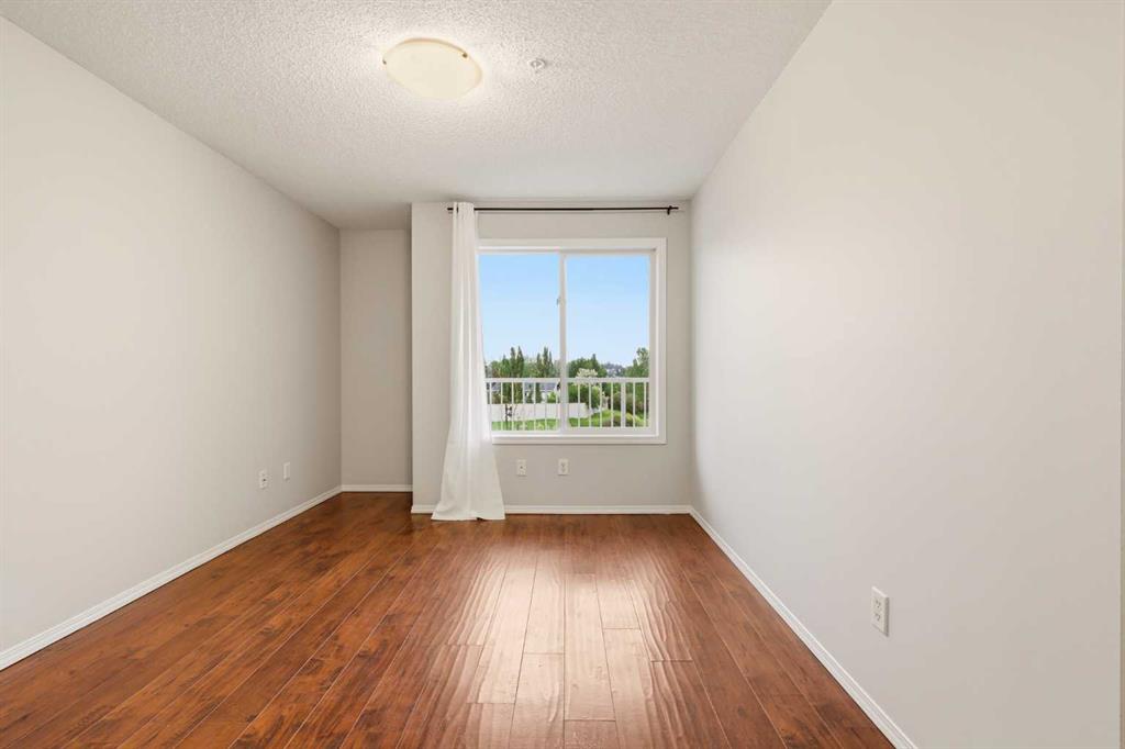 Picture of 2323, 700 Willowbrook Road NW, Airdrie Real Estate Listing