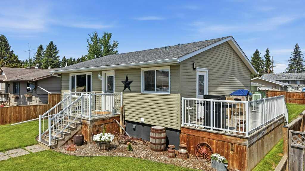 Picture of 5028 48 Avenue , Rural Clearwater County Real Estate Listing