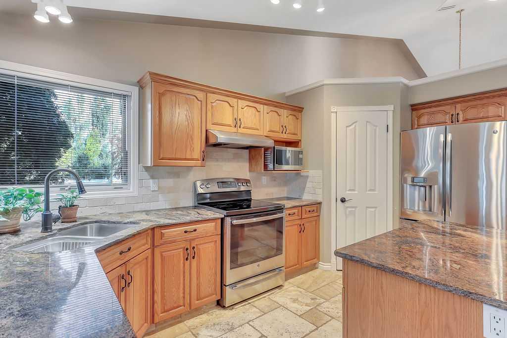 Picture of 6406 55 Avenue , Ponoka Real Estate Listing
