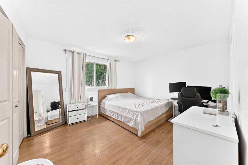 Picture of 11 Bedford Drive NE, Calgary Real Estate Listing