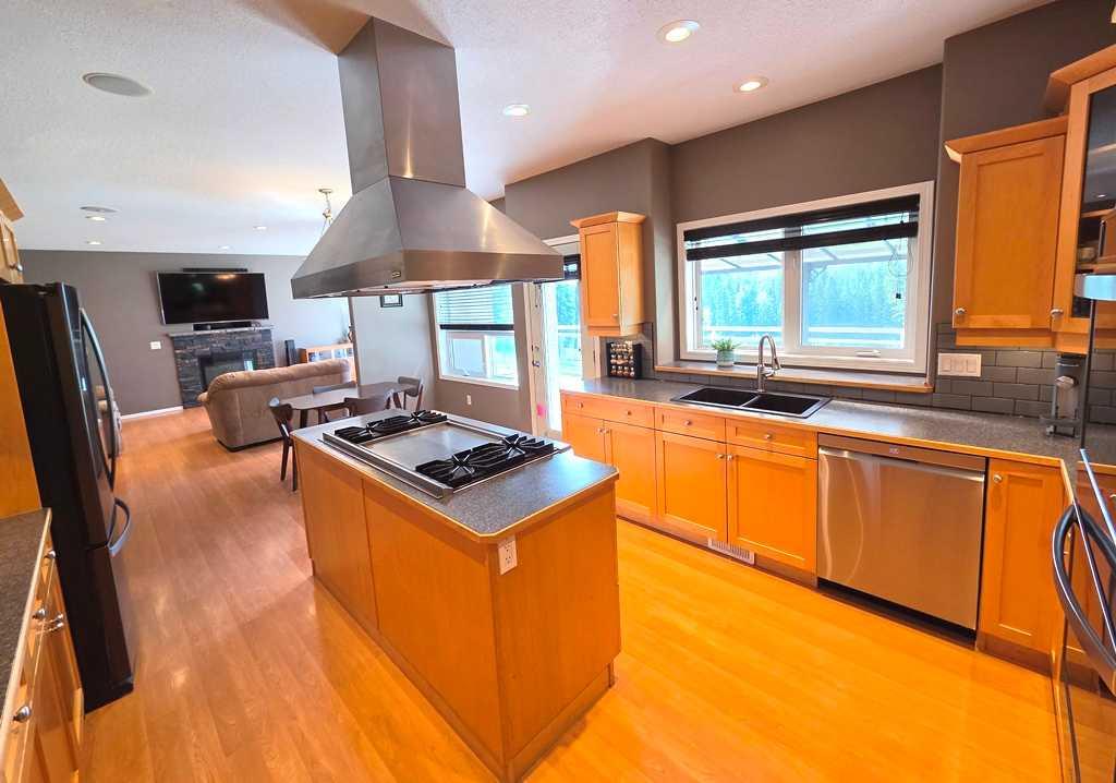 Picture of 541 Clearwater Estates Crescent , Rural Clearwater County Real Estate Listing