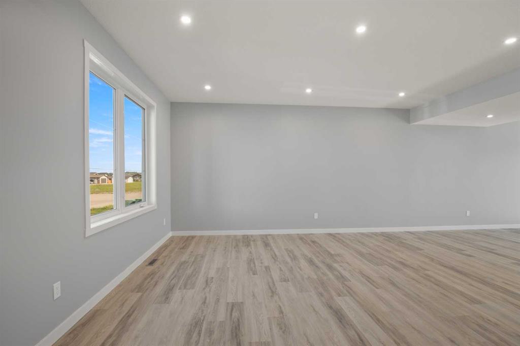 Picture of 113 Aztec Crescent , Blackfalds Real Estate Listing