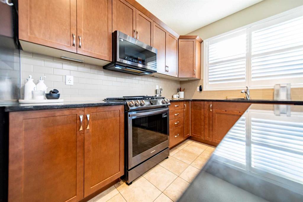 Picture of 503 Windbrook Heights SW, Airdrie Real Estate Listing