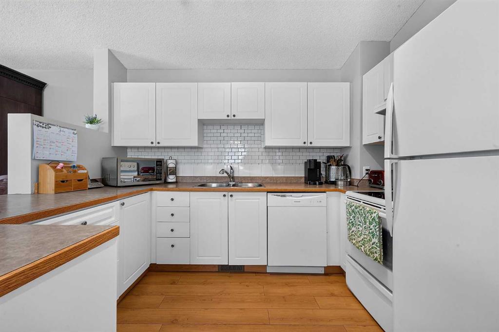 Picture of 173 Martin Crossing Crescent NE, Calgary Real Estate Listing
