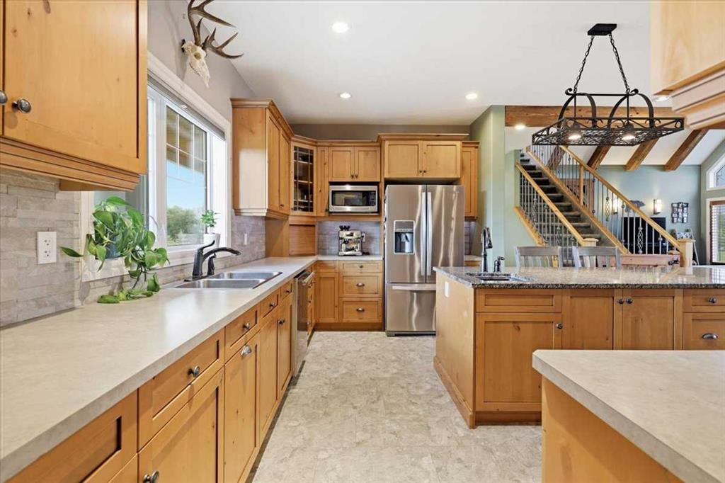 Picture of 50346 RGE RD 275  , Calmar Real Estate Listing