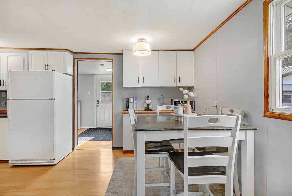 Picture of 914 6 Avenue , Beaverlodge Real Estate Listing