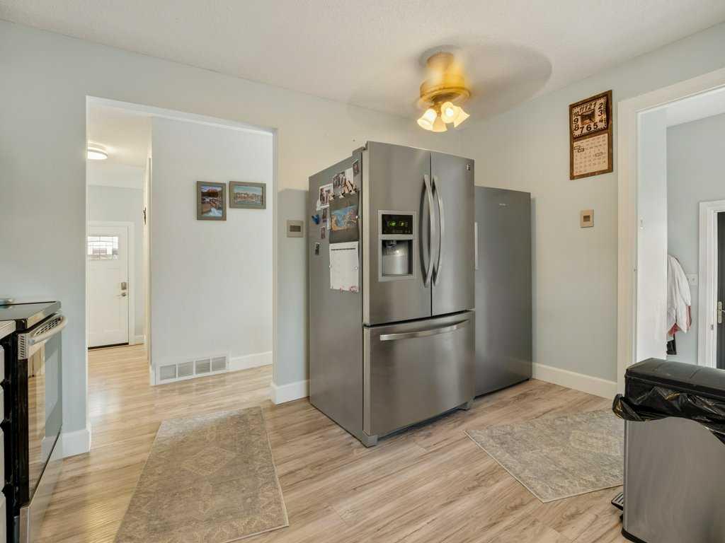 Picture of 66 Pheasant Road N, Lethbridge Real Estate Listing