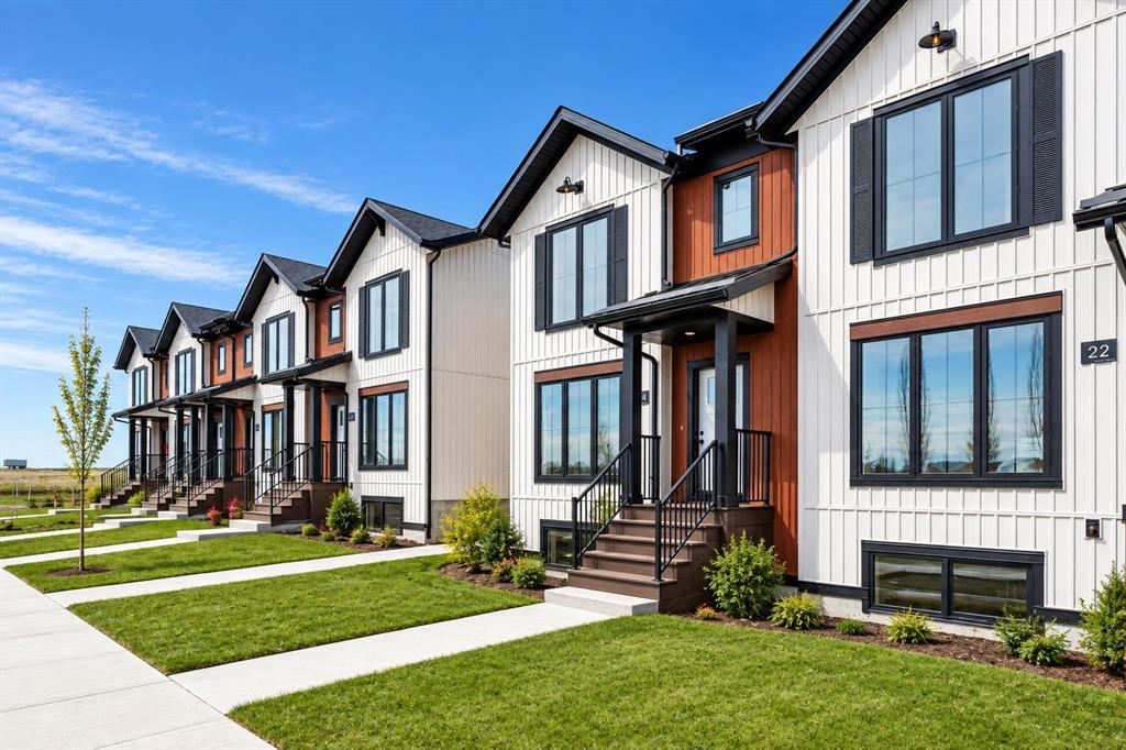 Picture of 36 Station Drive , Sylvan Lake Real Estate Listing