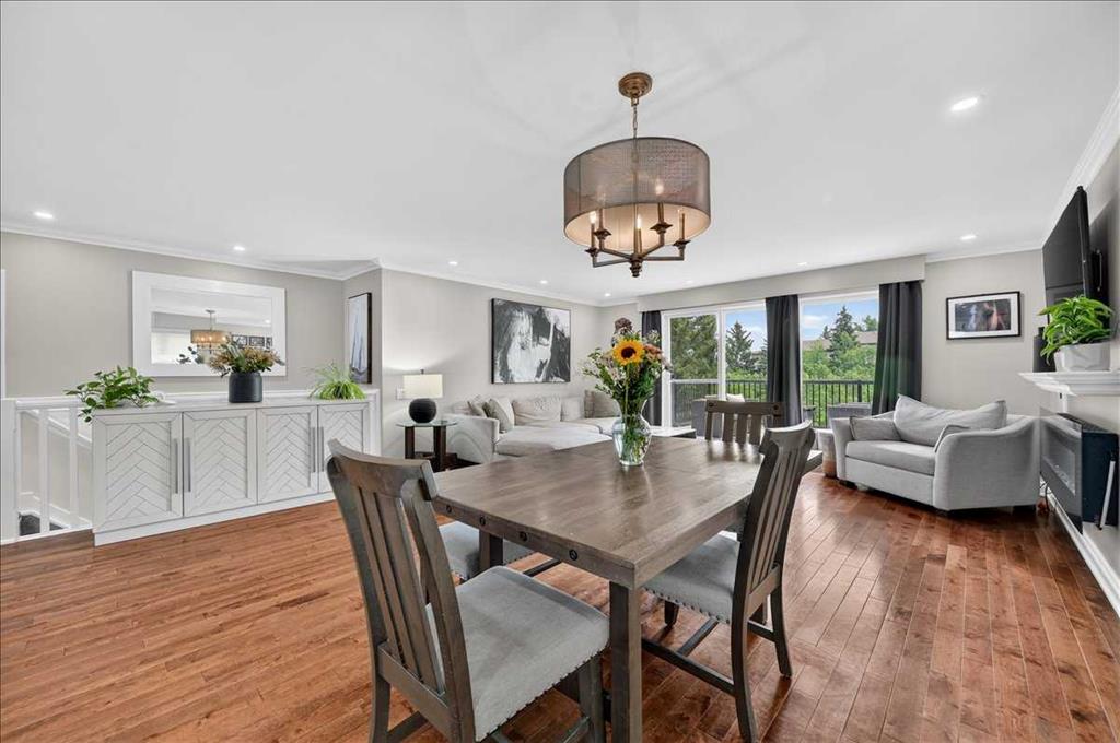 Picture of 756 Strathcona Drive SW, Calgary Real Estate Listing