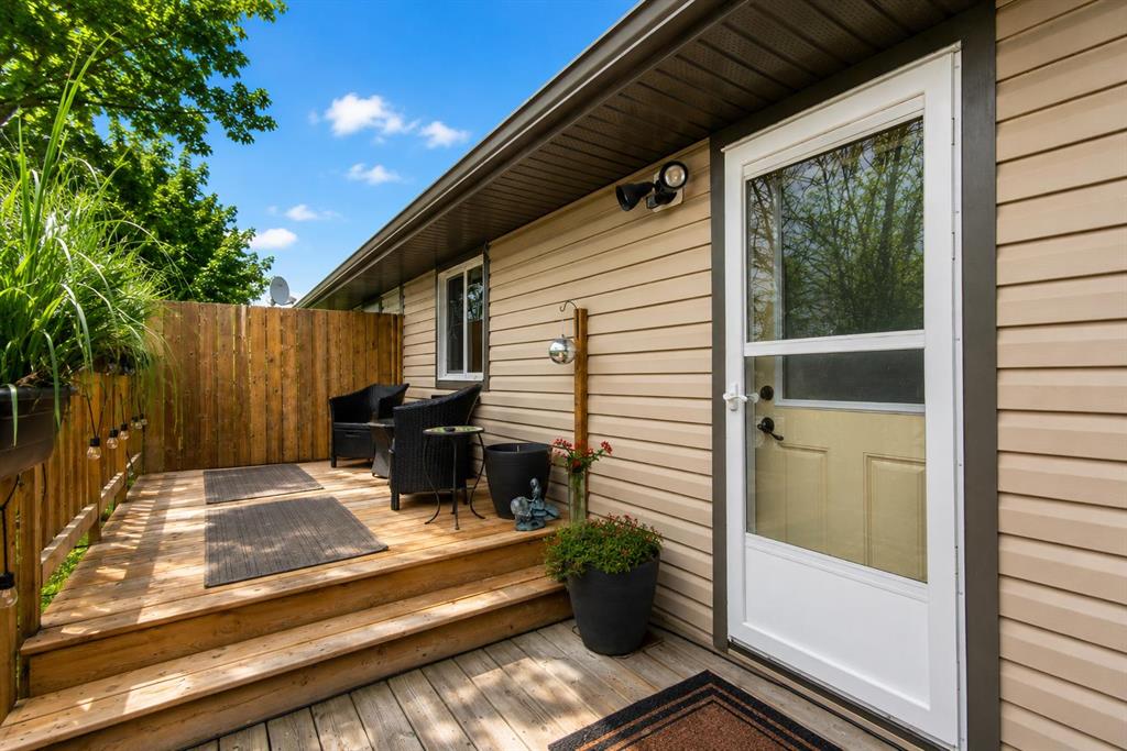 Picture of 114 Redwood Boulevard , Springbrook Real Estate Listing