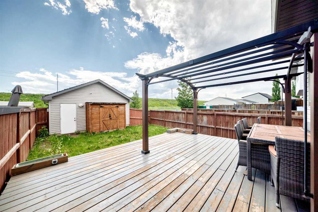 Picture of 294 Elgin View SE, Calgary Real Estate Listing