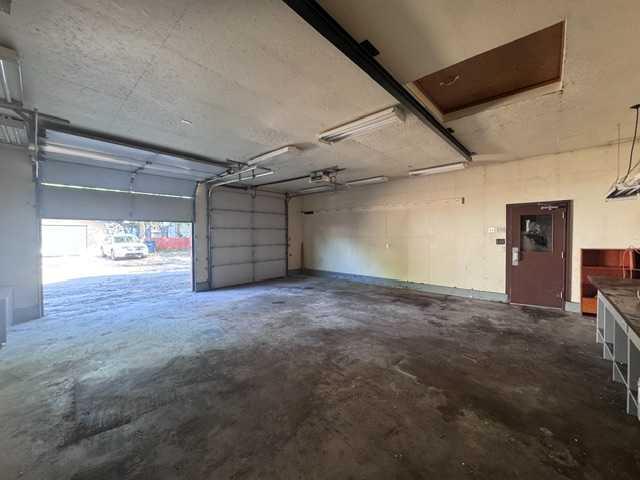 Picture of 508 Centre Street , Brooks Real Estate Listing