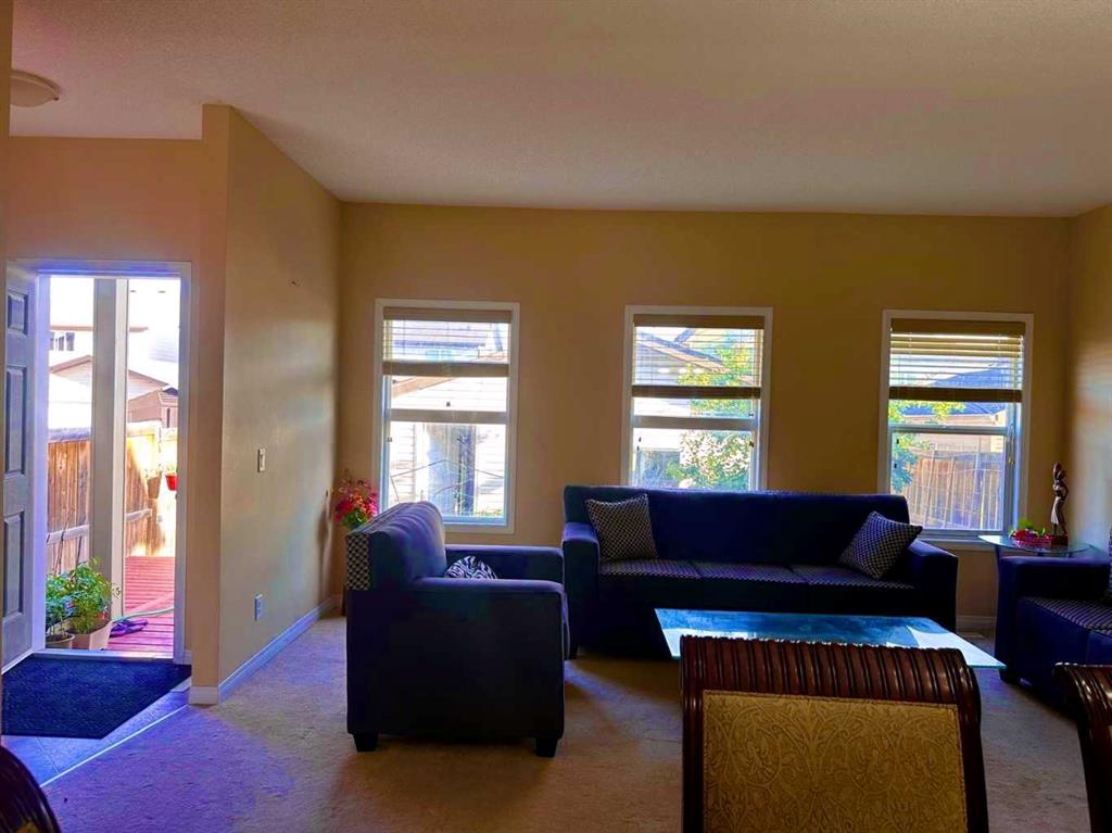 Picture of 31 Skyview Springs Rise NE, Calgary Real Estate Listing