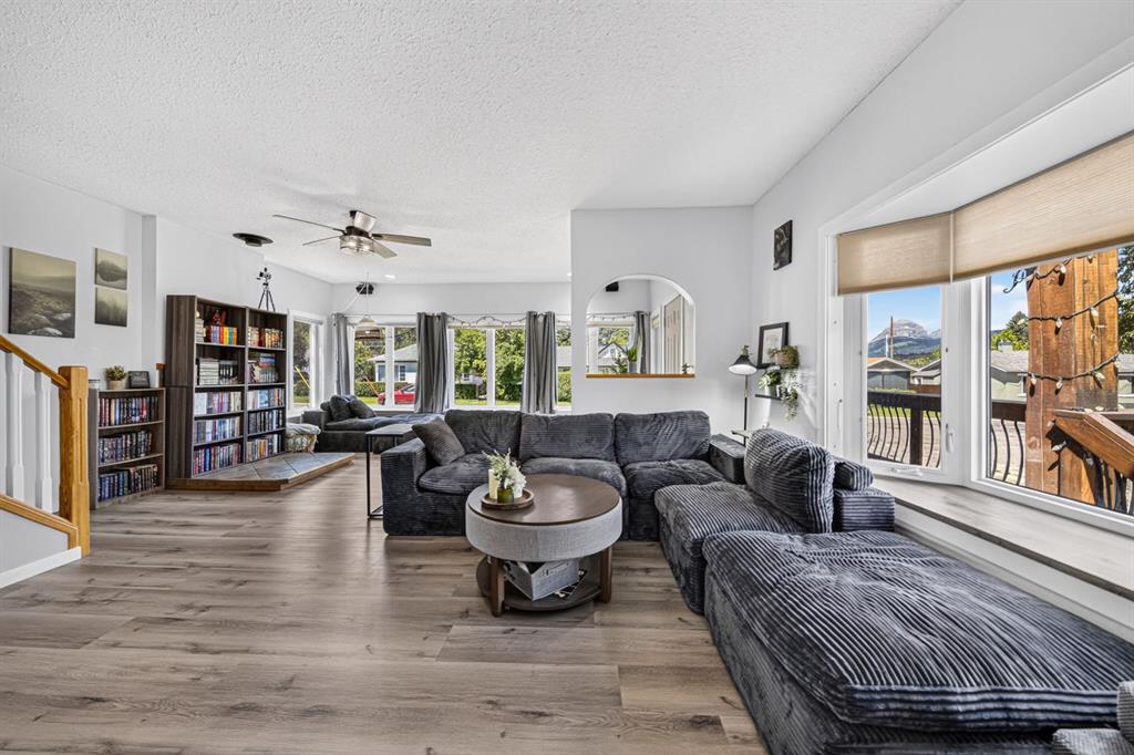 Picture of 1809 129 Street , Blairmore Real Estate Listing