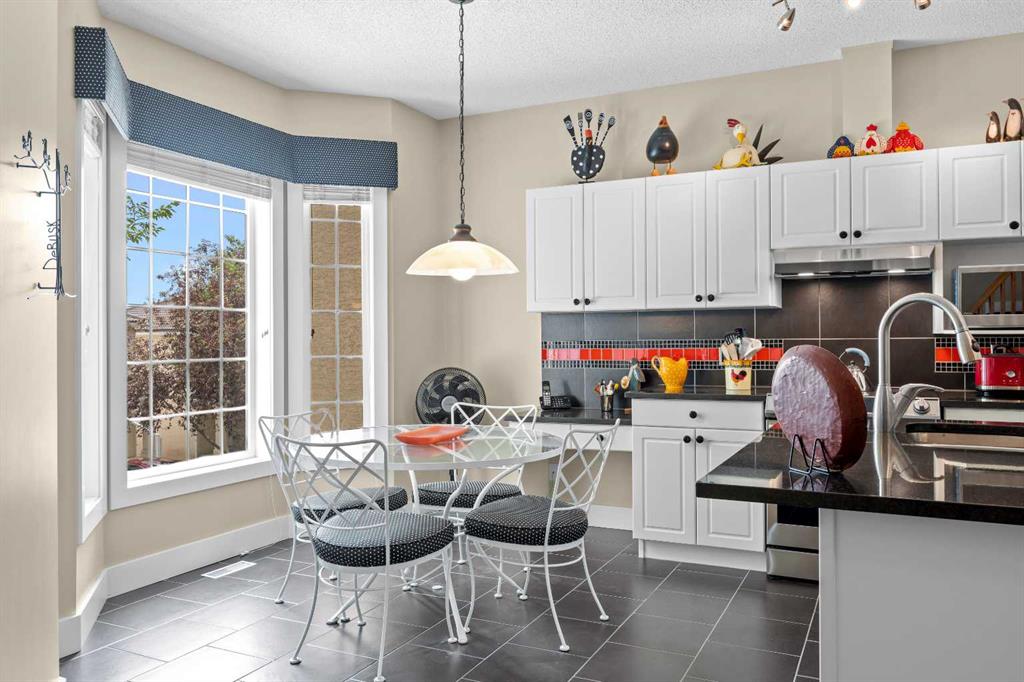 Picture of 87 Hamptons Link NW, Calgary Real Estate Listing